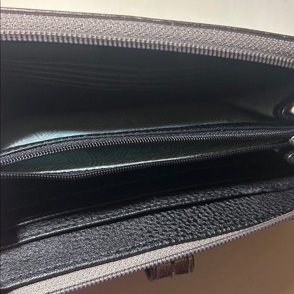 The Sak Iris Leather Metallic Silver Wallet/purse - Picture 7 of 8